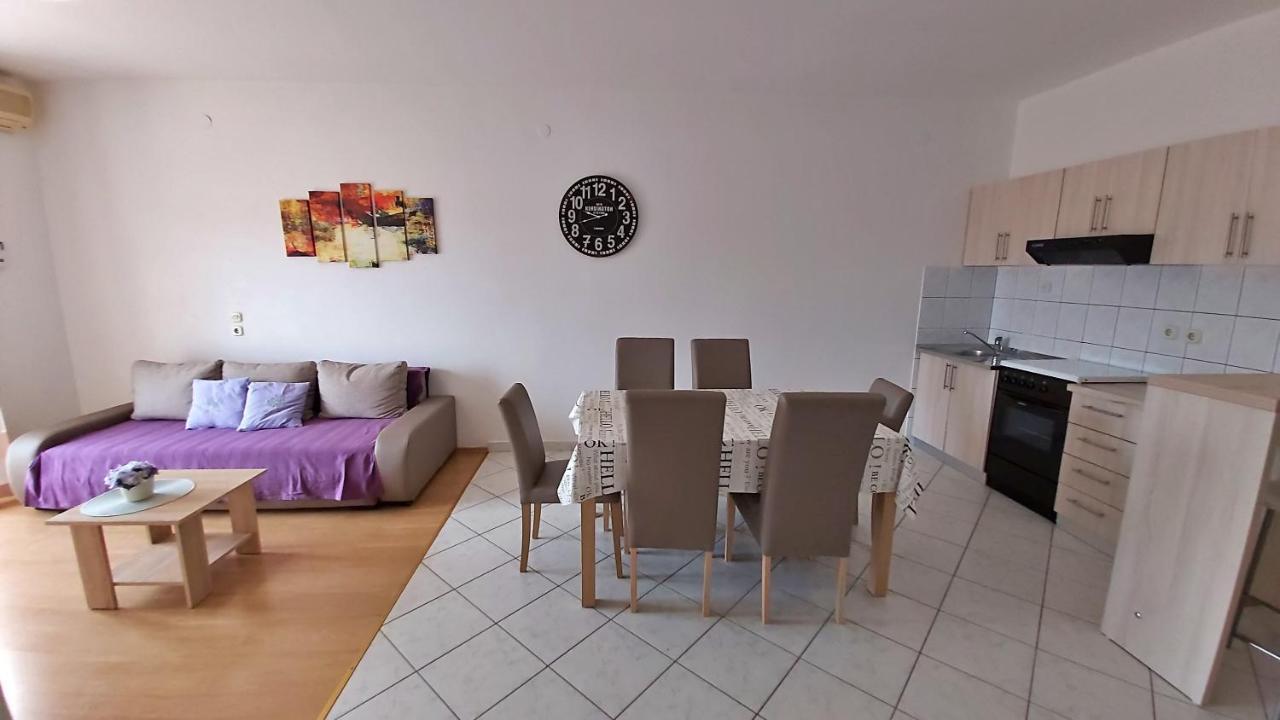 Apartments Zvone Omiš Екстериор снимка