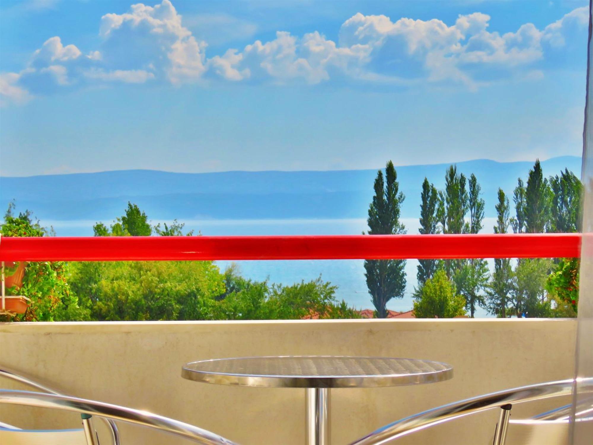 Apartments Zvone Omiš Стая снимка