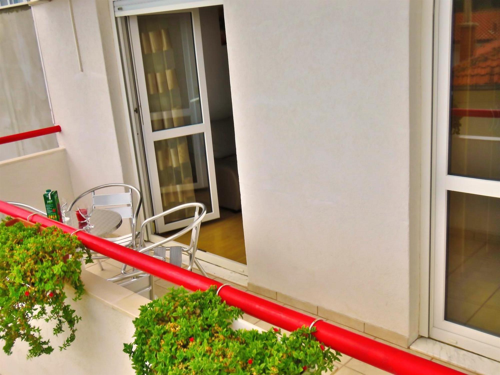 Apartments Zvone Omiš Стая снимка